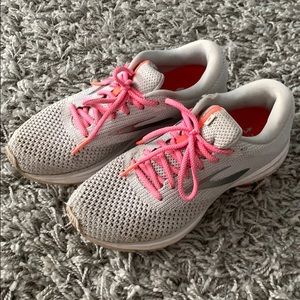 Running sneakers